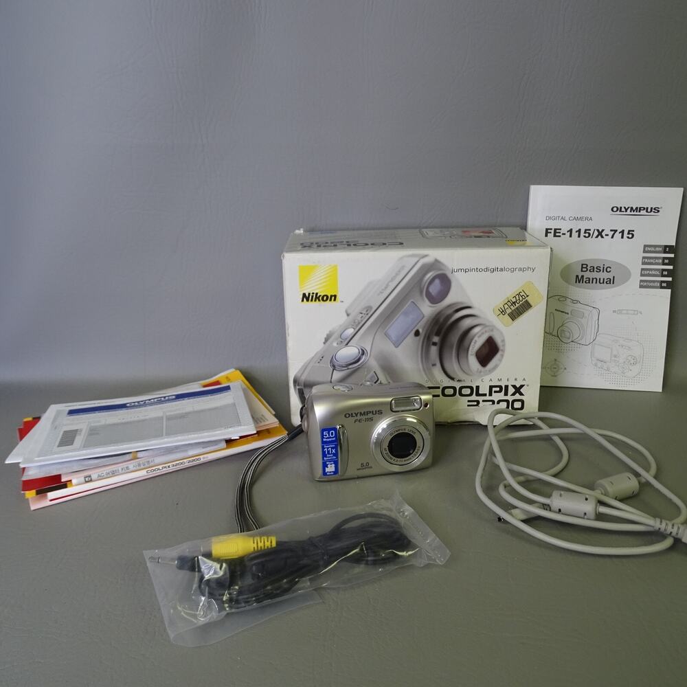 Olympus FE-115 5.0MP Digital Camera Box Manual